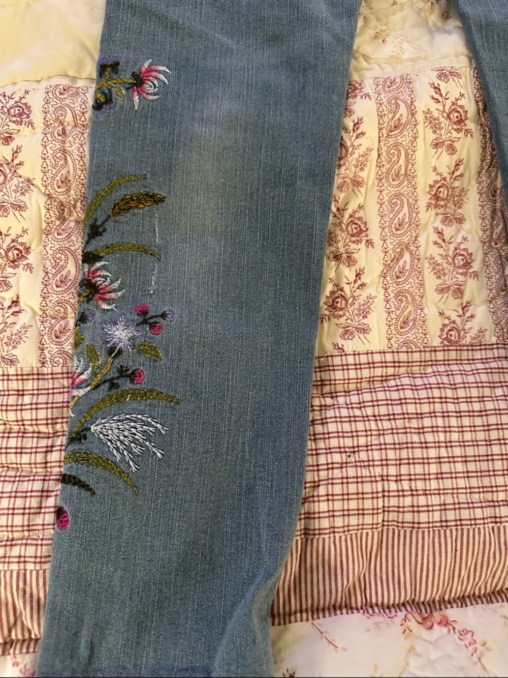 Embroidered Light Denim Skinny Jeans with Floral Detail - Picture 8 of 11